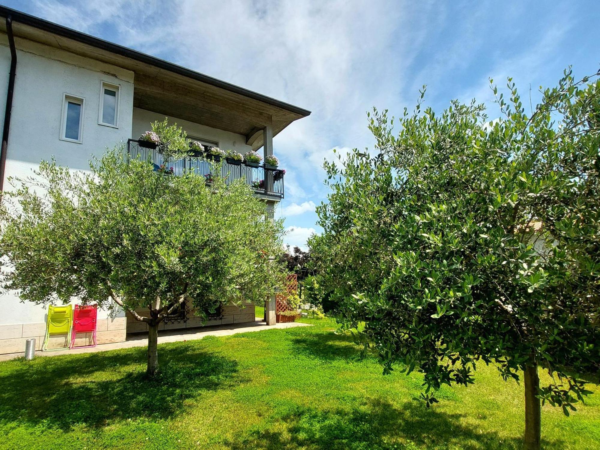 Villa Dolcitalia Tra Gardaland E Le Terme Di Cola Lazise Buitenkant foto